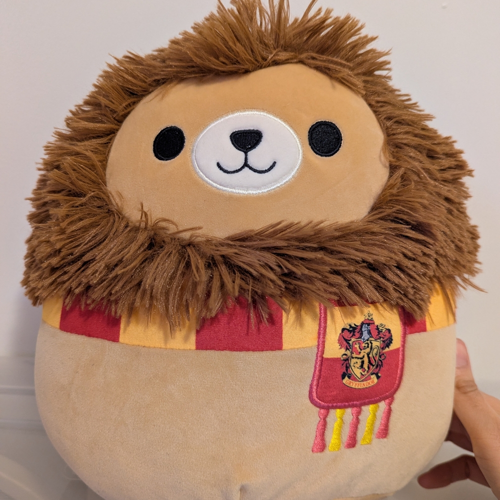 Gryffindor Lion🦁 With Scarf Squishmallow 10"